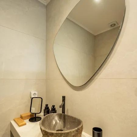 Lägenhet Derouse Othon With Hydromassage Jacuzzi *